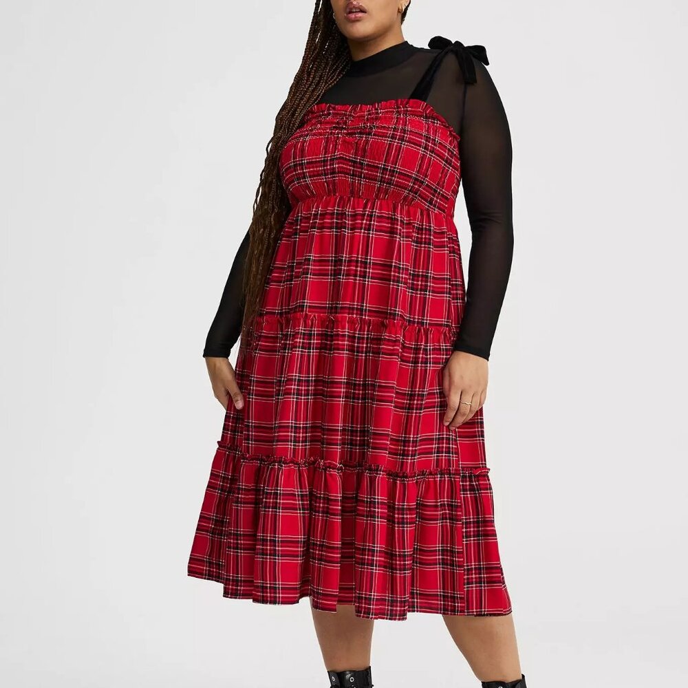 NWOT Torrid Smocked Tiered Midi Dress